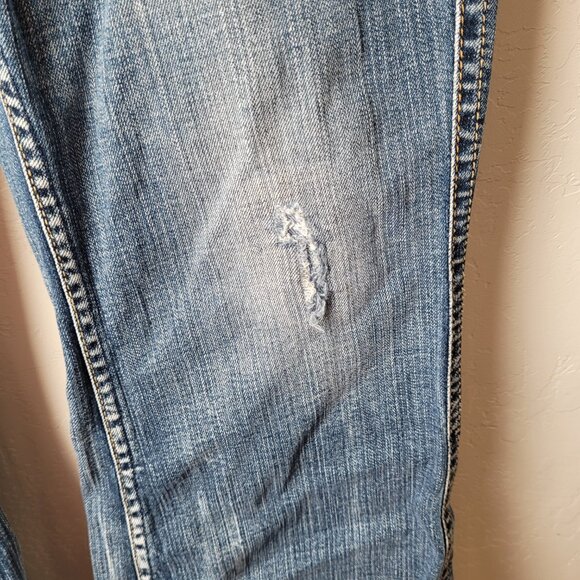 Silver Frances Light Wash Bootcut Jeans - Picture 4 of 9